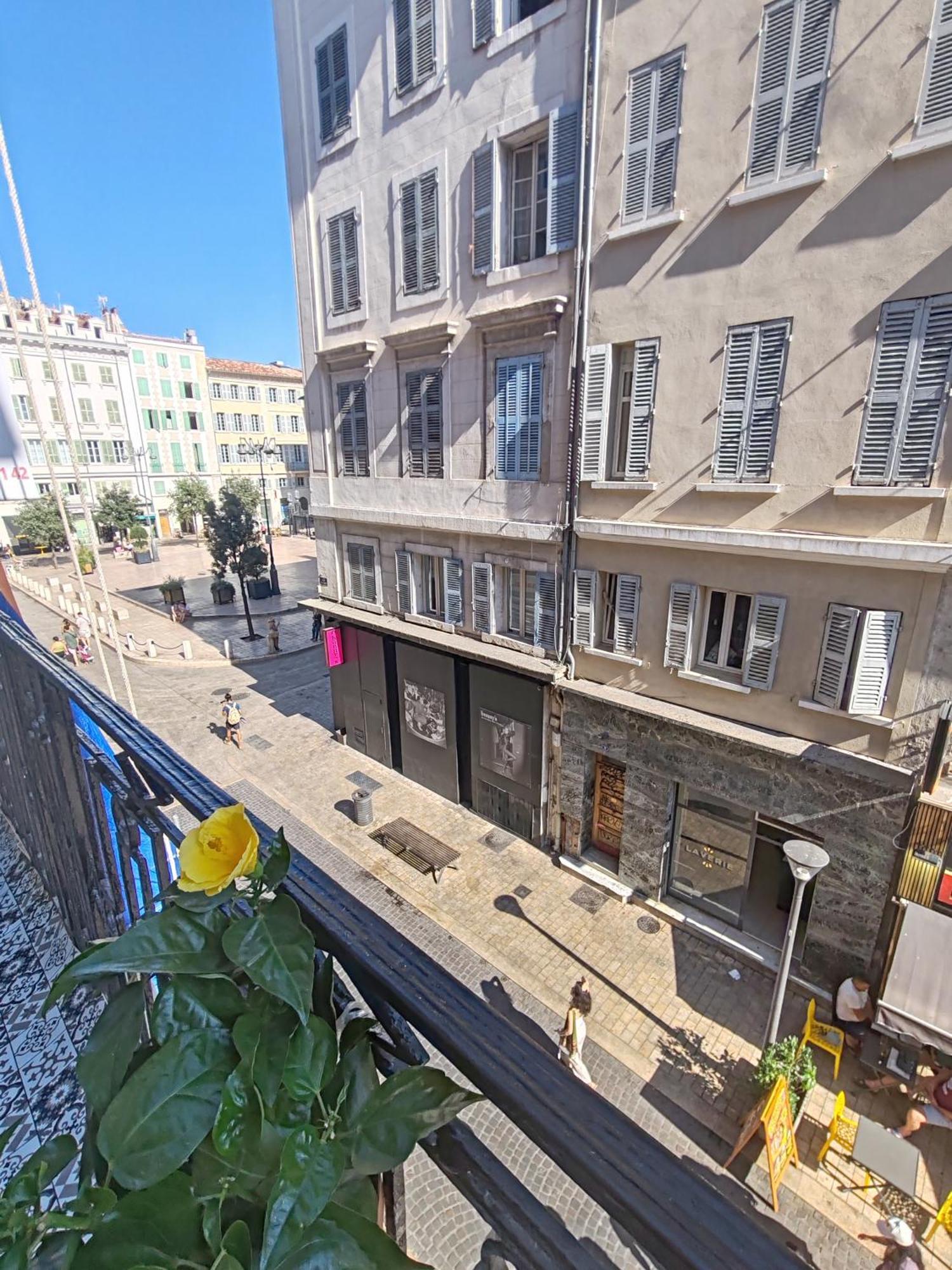 Appartamento T3 Grand Balcon Au Coeur Du Vieux Port Marsiglia Esterno foto