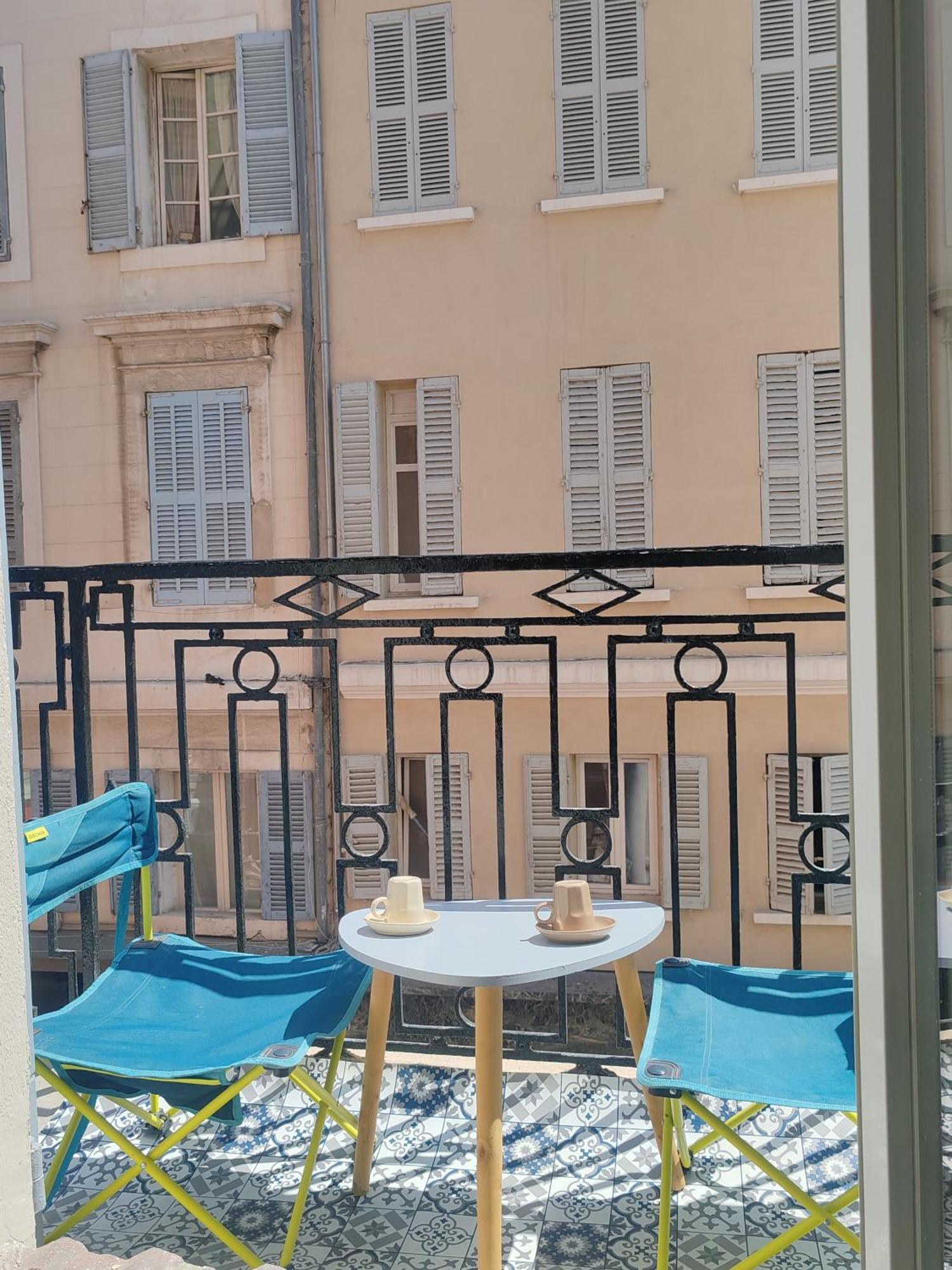 Appartamento T3 Grand Balcon Au Coeur Du Vieux Port Marsiglia Esterno foto